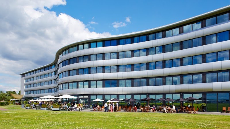 Aviator Hampshire Farnborough hotel exterior near airfield