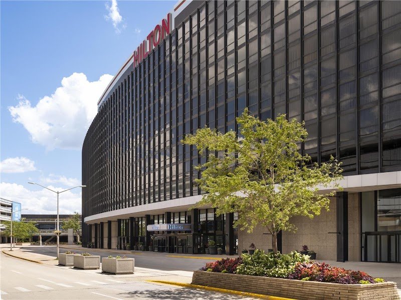 Hilton Chicago O'Hare Airport exterior adjacent to terminal