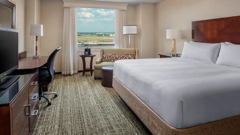 Philadelphia Airport Marriott exterior connected to Terminal B