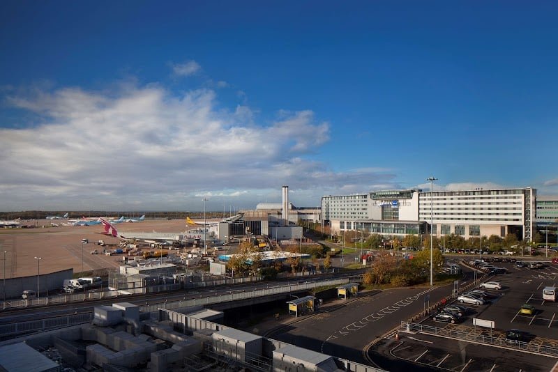 Radisson Blu Hotel Manchester Airport exterior